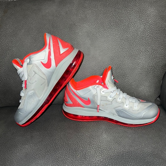 Lebron 11’s - Picture 5 of 6